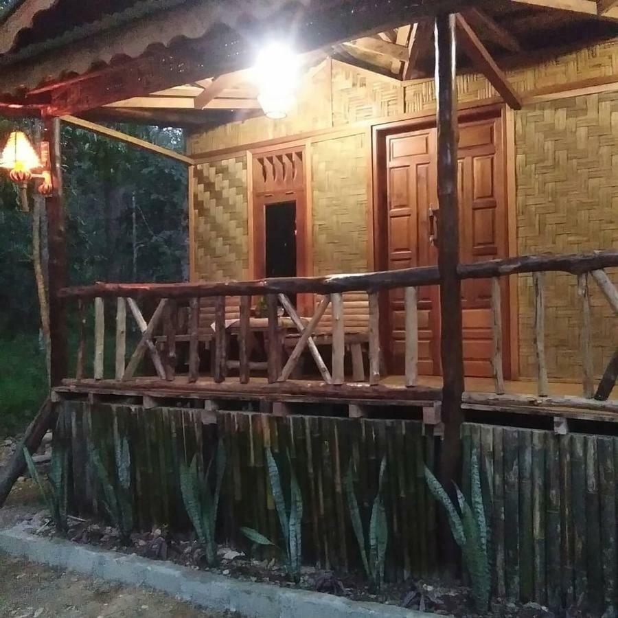 Bukit Lawang Landak River Guest House Bagian luar foto